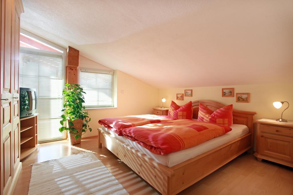 Appartement Irmgard Brixen im Thale Habitación foto